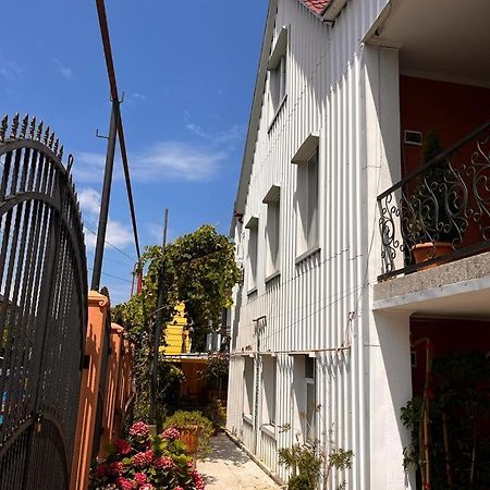 Kobuleti Guest House Chexov 24 Luaran gambar