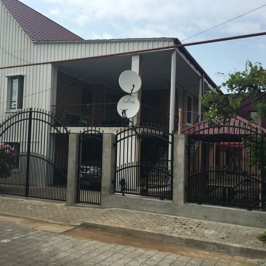 Kobuleti Guest House Chexov 24 Luaran gambar
